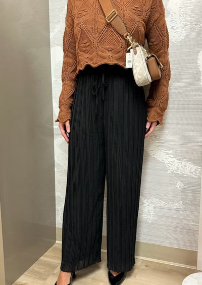 Chiffon Pleated Culotte pants Apricot Collections 