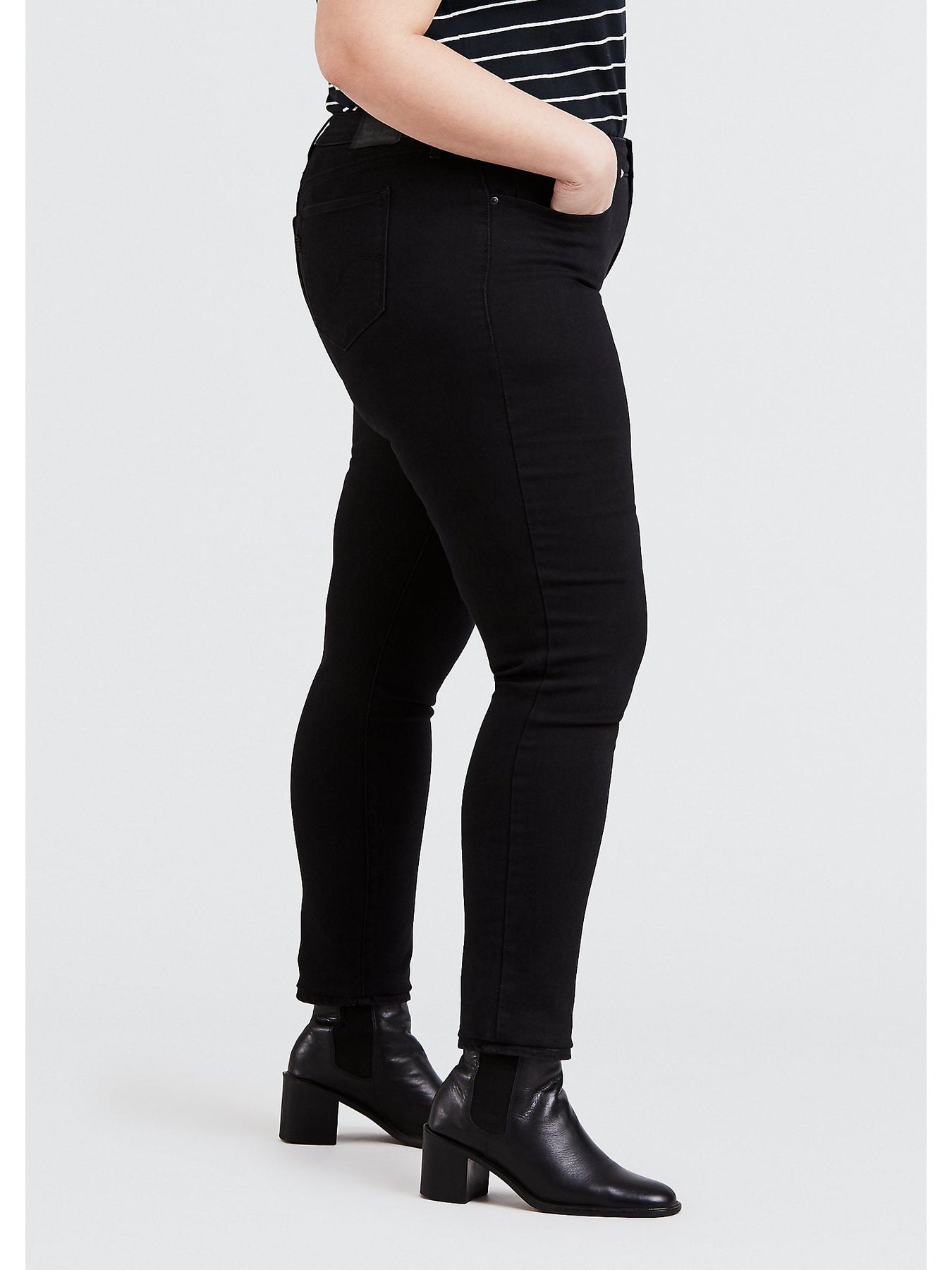 Levi's sales 311 plus